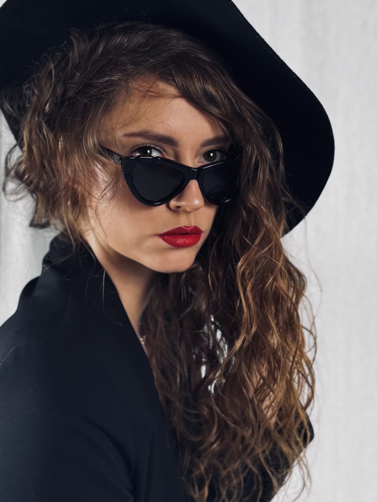 DELUXE damskie okulary przeciwsłoneczne z polaryzacją małe czarne kocie oko
