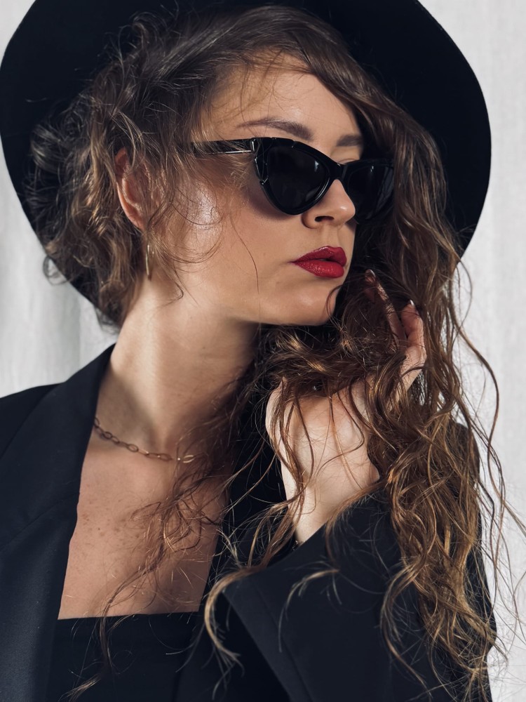 DELUXE damskie okulary przeciwsłoneczne z polaryzacją małe czarne kocie oko